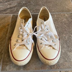 Classic Converse Size 8
